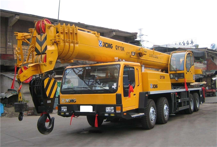 牙克石市吊车出租选择重点